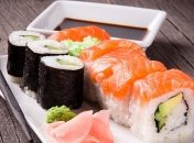 В Киеве из-за суши из ресторана попали в больницу 16 человек