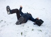 Как не упасть на льду - рассказываем в нашей статье