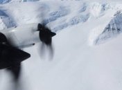 Исследовательский самолет NASA запечатлел пролет над Антарктидой
