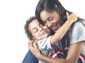 4 корисних способи виховати сина, який поважатиме жінок