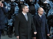 Оппозиция договорилась с президентом Януковичем о перемирии