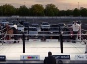 В Германии провели вечер бокса на парковке