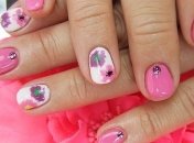 Маникюр 2019: идеи дизайна на короткие ногти с цветочками 