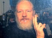 Парламентарии Британии призвали экстрадировать Ассанжа в Швецию