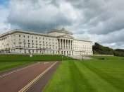 Северная Ирландия 590 дней живет без правительства