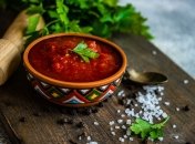 Сацебелі порадує всіх любителів кисло-солодких соусів