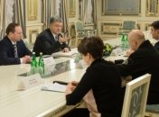 Порошенко анонсировал поставку новых образцов оружия в ВСУ