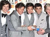 One Direction побили очередной рекорд (Видео)