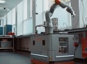 В Британии разработали робота-химика (Видео)