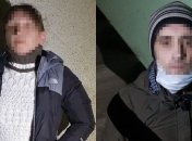 Родители года: патрульные показали фото наркоманов, бросивших ребенка в подъезде в Киеве