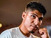 Гарсия: Объединительный бой с Ломаченко пока недоступен