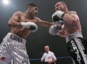 Амир Хан отреагировал на переход Усика в супертяжелый вес