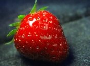 Самое массовое отравление в Германии вызвала китайская клубника