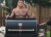 Претендент на титул UFC Гилберт Бернс заразился коронавирусом за неделю до чемпионского боя