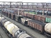 В Киеве в результате столкновения сошли с рельсов два поезда