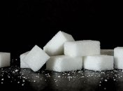 Врачи рассказали, стоит ли полностью отказываться от сахара
