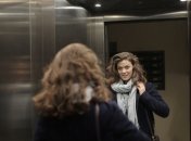 Зеркало в лифте выполняет крайне важные функции