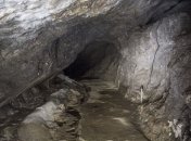 В Швейцарии освободили туристов, просидевших 5 дней в пещере