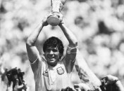 В Аргентине прощаются с Диего Марадоной (видео)