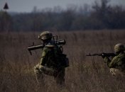 Обстрелы продолжаются: Украина потеряла еще одного защитника