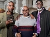 В США трое мужчин отсидели в тюрьме 36 лет за убийство, которое не совершали