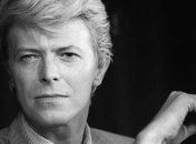 В Великобритании открыли памятник Дэвиду Боуи