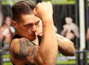 Усик сменил имидж перед дебютным боем в США