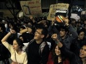 Манифестанты заблокировали работу телеканала в Мексике