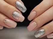 Маникюр 2020: красивые идеи дизайна с глиттером (фото)