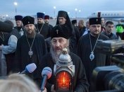 Благодатный огонь уже прибыл в Киев
