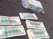 Один из членов ВСЮ попался на взятке в 500 тыс. долл.