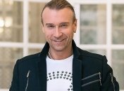 Олег Винник похвастался идеальной фигурой