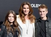 Дочь Синди Кроуфорд стала редактором модного журнала