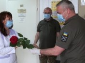 Генерал-лейтенант Сергей Наев поздравил военных врачей с Днем медработника