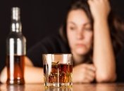 Ученые выяснили, почему алкоголь опасен для юных парней