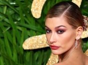 Хейли Болдуин намерена судиться с пластическим хирургом
