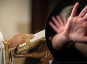 Насиловавший малолетнюю дочь священник из Одесской области сбежал от тюрьмы в армию — СМИ