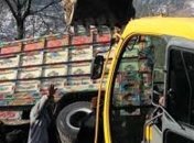 В Кашмире грузовик въехал в школу для девушек, есть жертвы