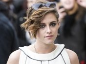 Актриса Кристен Стюарт сверкнула босыми ногами