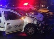В Киеве произошло ДТП с участием полицейского авто, есть пострадавшие