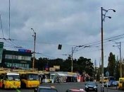 На Лесном массиве прорвало трубу: общественный транспорт изменил маршрут