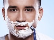 В Таджикистане минздрав обратился к парикмахерам 