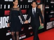 Кэти Холмс и Том Круз общаются через третьих лиц