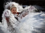 Зимняя прогулка: как одевать ребенка в сырую погоду