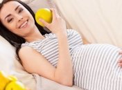 Названы фрукты, которые опасны для беременных
