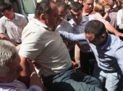 Адвокатам стало интересно, как Мельник снял "браслет"