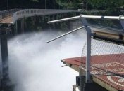 В Рио-де-Жанейро в океан обрушилась часть веломоста, есть погибшие 