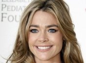 Дениз Ричардс выходит замуж за актера Аарона Файперса