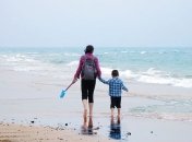 Чи варто бути другом для своєї дитини