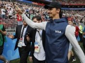 Ибрагимович проиграл пари Бекхэму и приедет на матч англичан в футболке сборной Англии